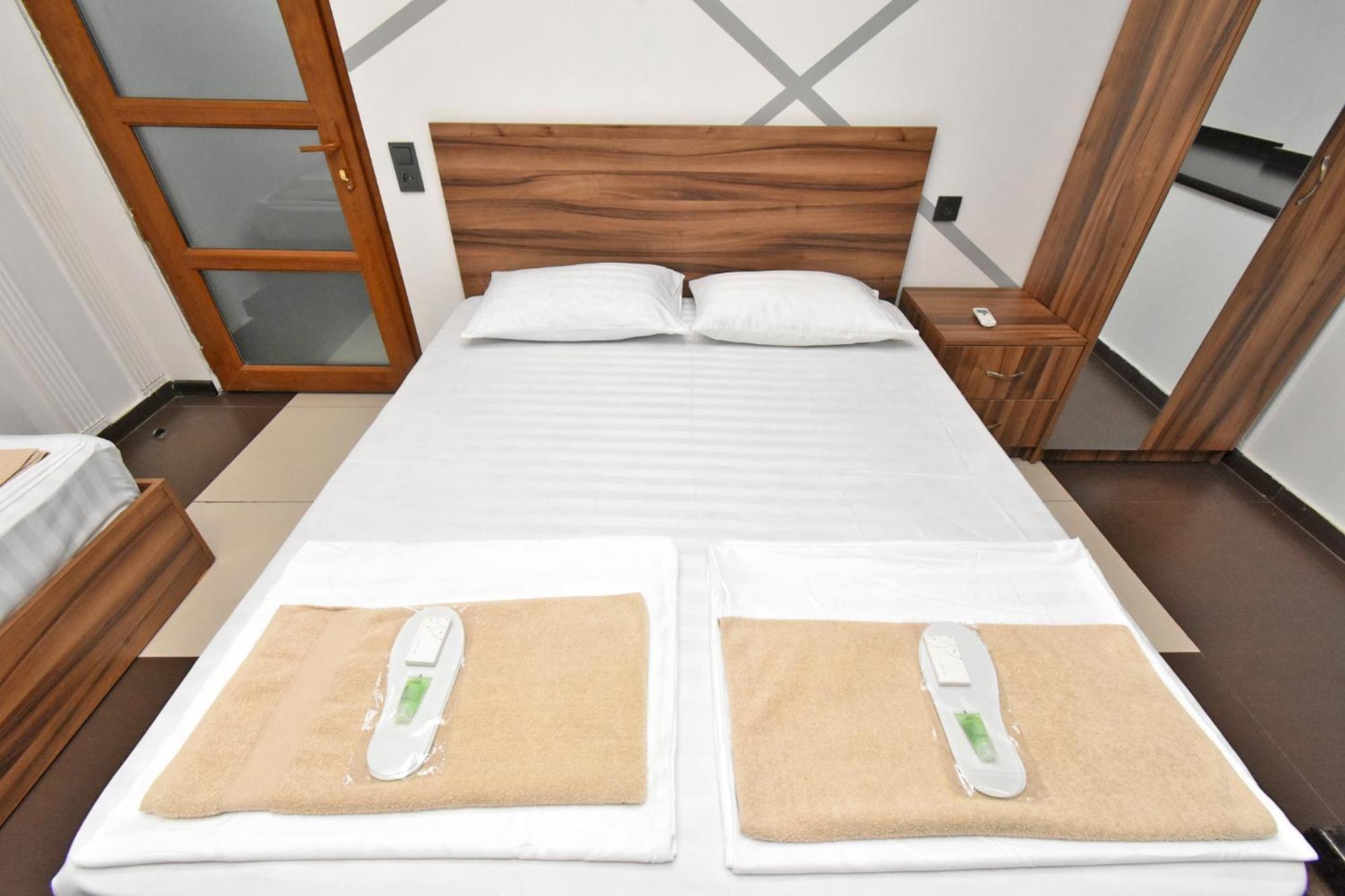 Luna Guest House Yerevan Ngoại thất bức ảnh